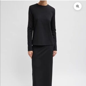 Compact Ultra Stretch Knit Long Sleeve Slim Top